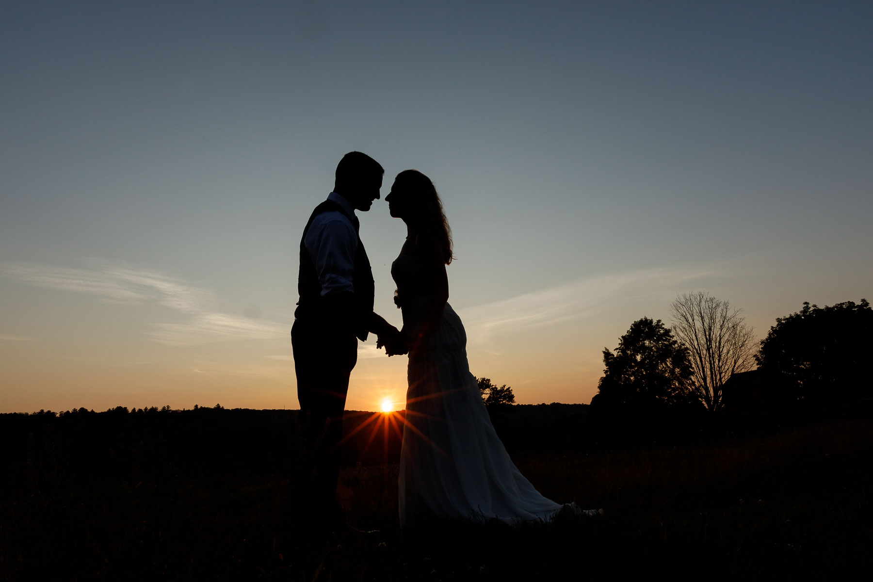 Salem Cross inn Wedding bride and groom sunset photo
