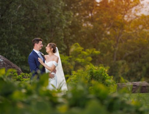 The Log Cabin Holyoke | Wedding Photos | Lindsey and Eric